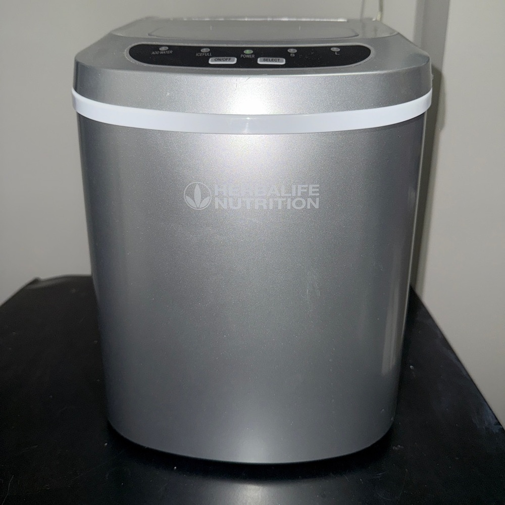 Herbalife Ice Maker - used once. Works great, I just do not have a need for it.